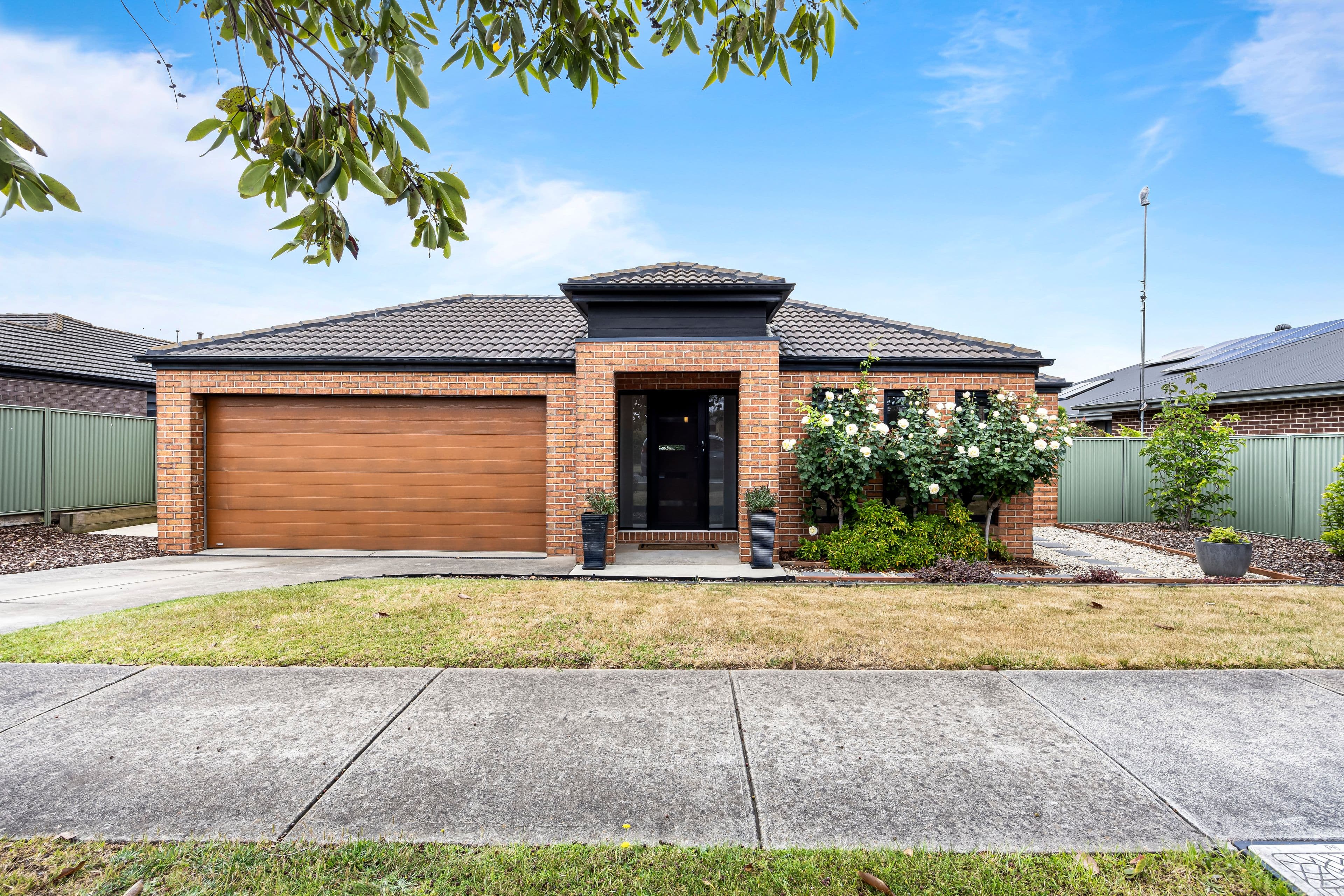 7 McKellar Drive, Miners Rest VIC 3352, Miners Rest - Thumbnail 2