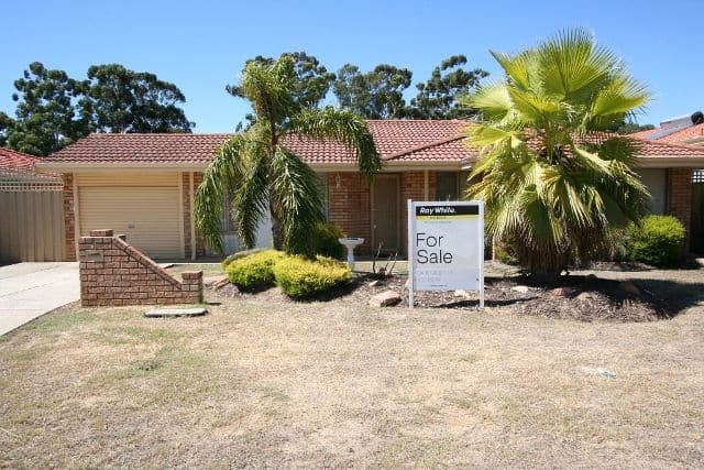 3 Hazelwood Ramble, BALLAJURA WA 6066, Ballajura - Image 1
