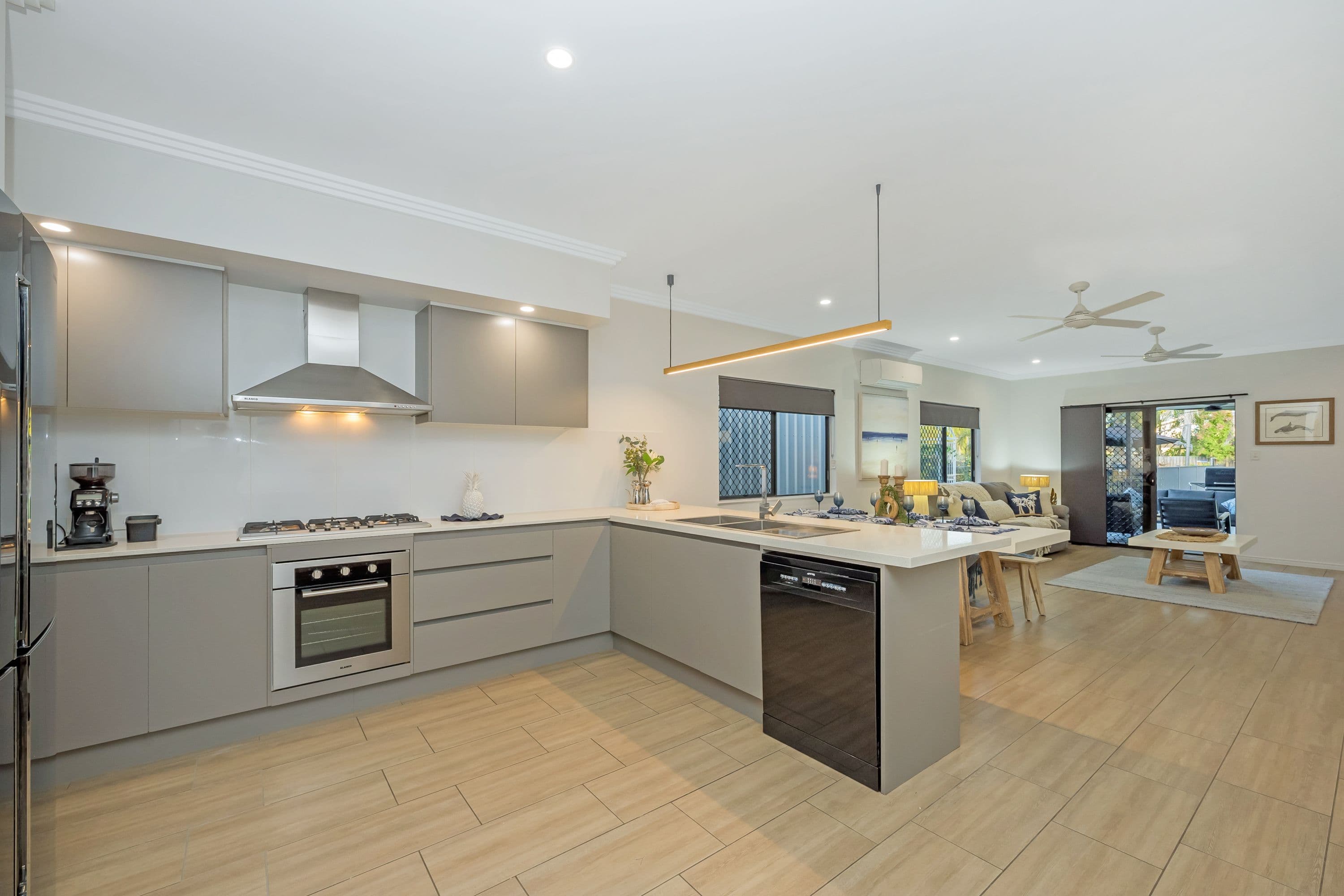 12 Augusta Drive, Balgal Beach QLD 4816, Balgal Beach - Thumbnail 8