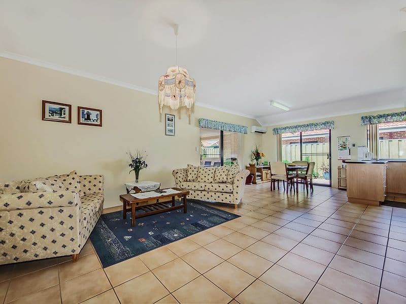 21 Boyle Avenue, ROCKINGHAM WA 6168, Rockingham - Thumbnail 2