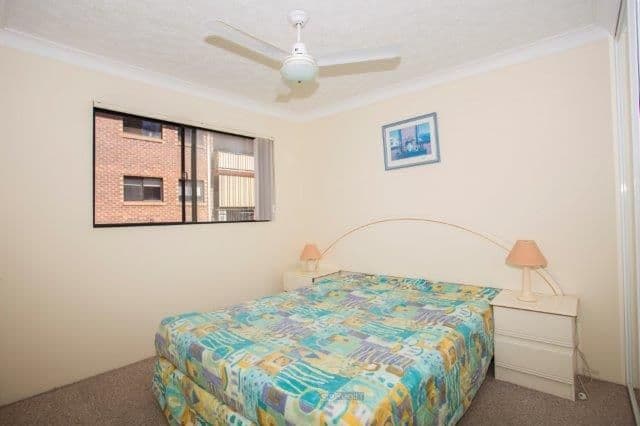 33-37 Lenneberg Street, Southport QLD 4215, Southport - Thumbnail 2