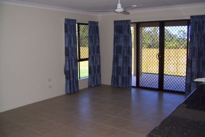 4 Carlow Close, EIMEO QLD 4740, Eimeo - Thumbnail 3