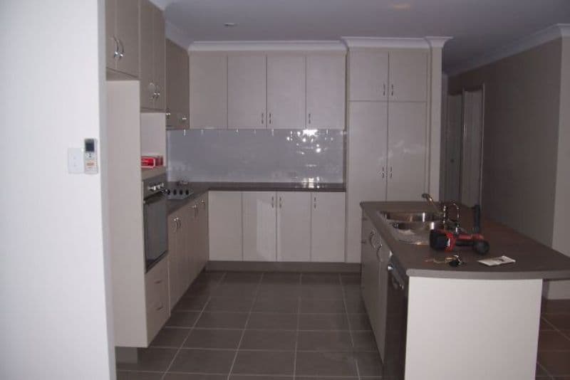 4 Carlow Close, EIMEO QLD 4740, Eimeo - Thumbnail 5