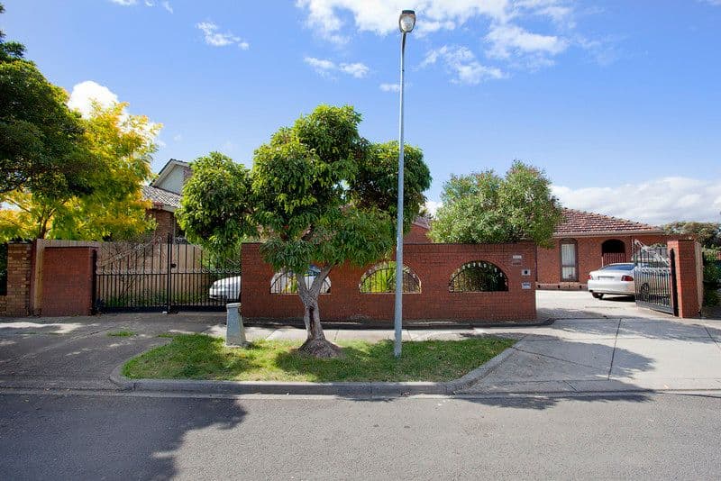 13 Turfan Close, KEILOR DOWNS VIC 3038, Keilor Downs - Image 1