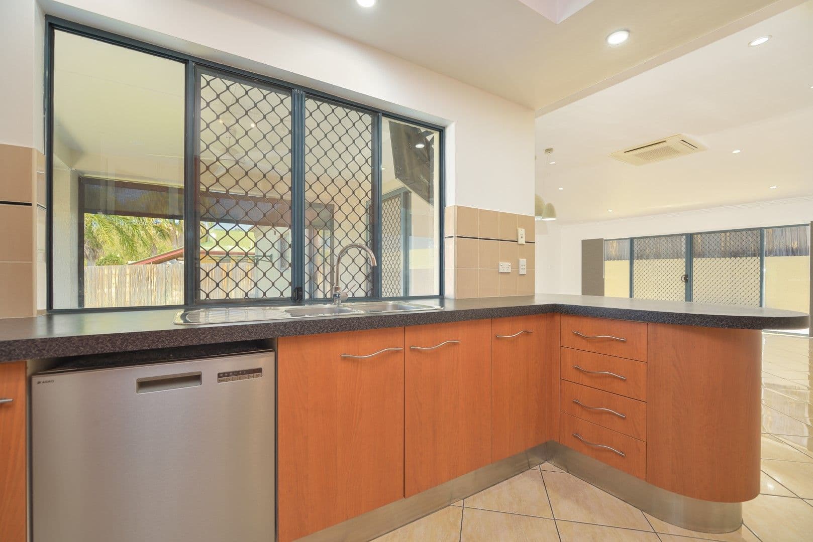 13 Forest Place, South Gladstone QLD 4680, South Gladstone - Thumbnail 4