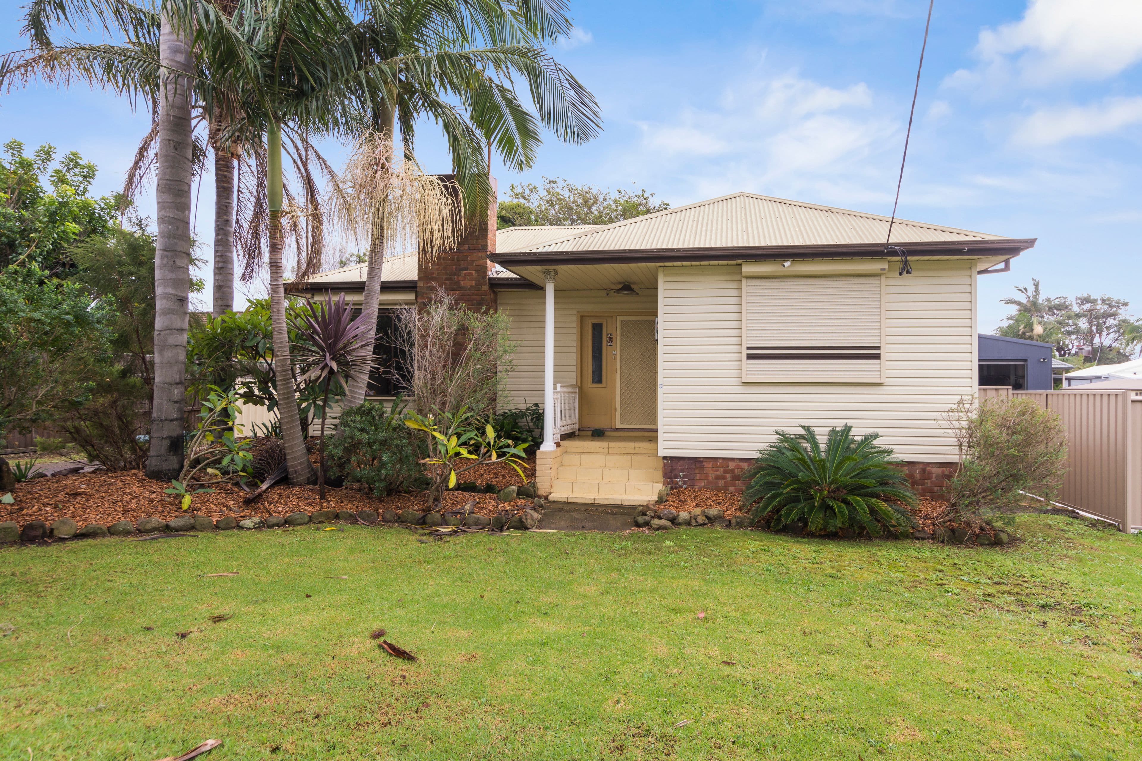 30 Lorking Avenue, Bellambi NSW 2518, Bellambi - Image 1