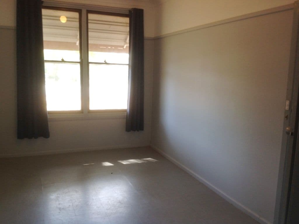 188 Thompson Street, Cootamundra NSW 2590, Cootamundra - Thumbnail 3