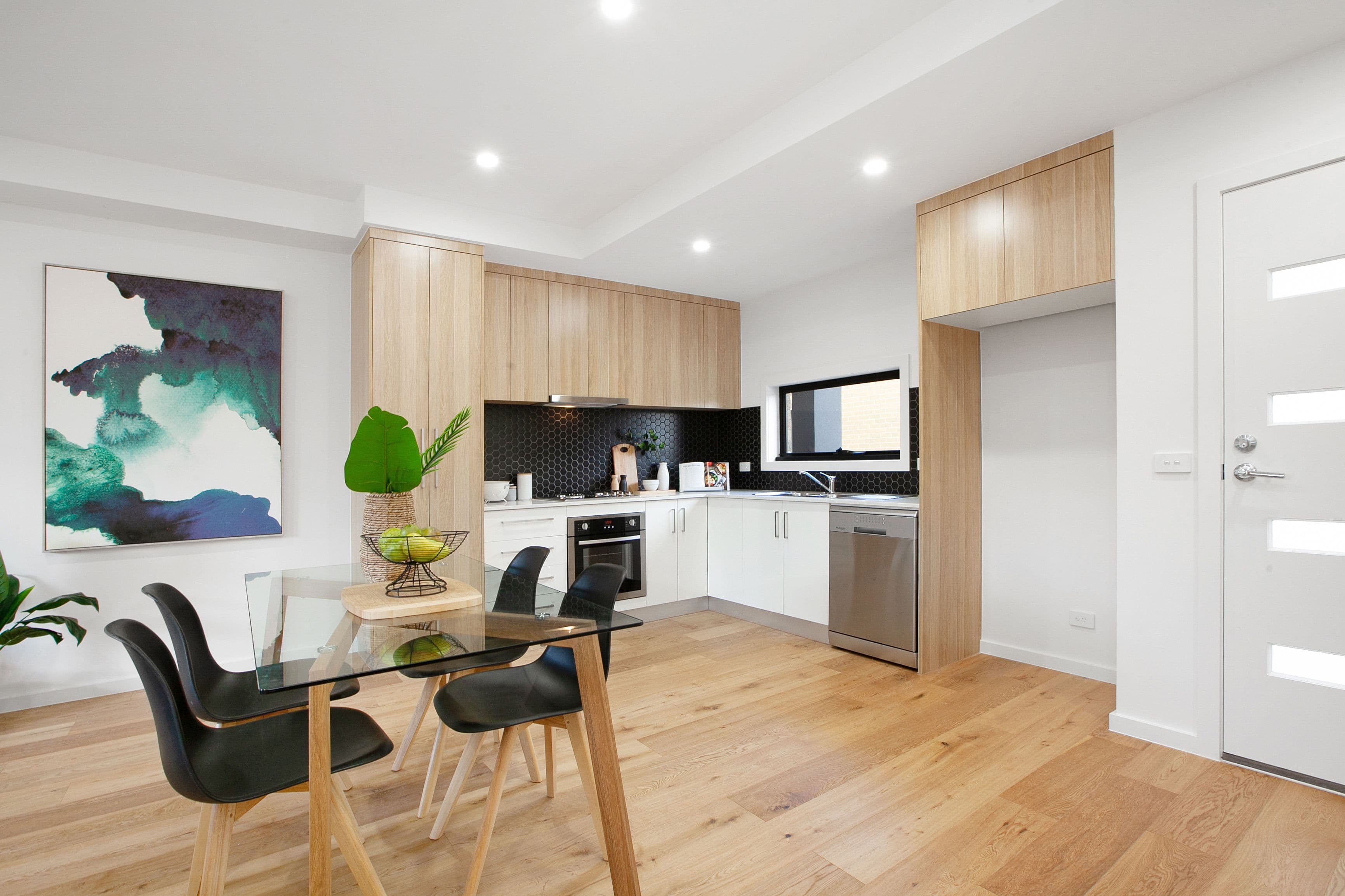 4 Elliot Street, Reservoir VIC 3073, Reservoir - Thumbnail 3