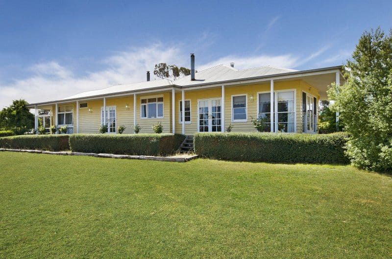 33 Glennette Court, BANNOCKBURN VIC 3331, Bannockburn - Image 1