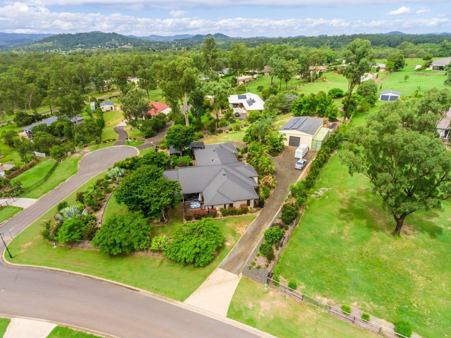 4 Janet Close, Fernvale QLD 4306, Fernvale - Image 1