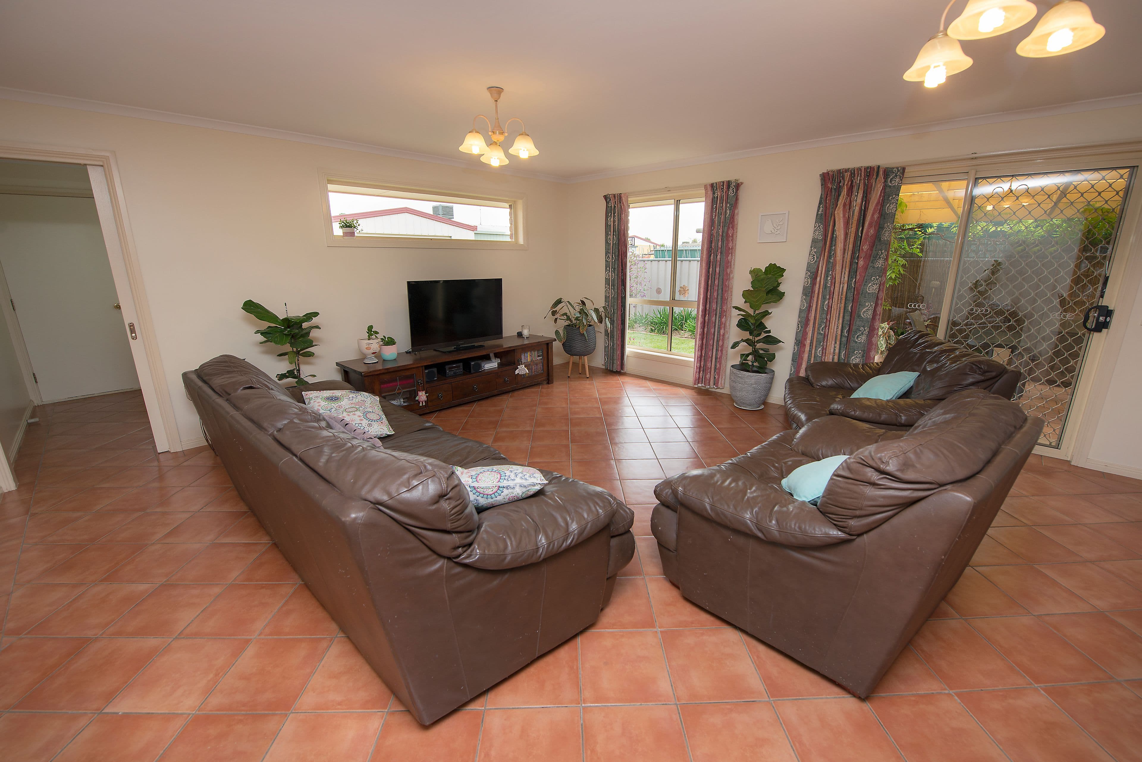 110 Gray Street, Swan Hill VIC 3585, Swan Hill - Thumbnail 4