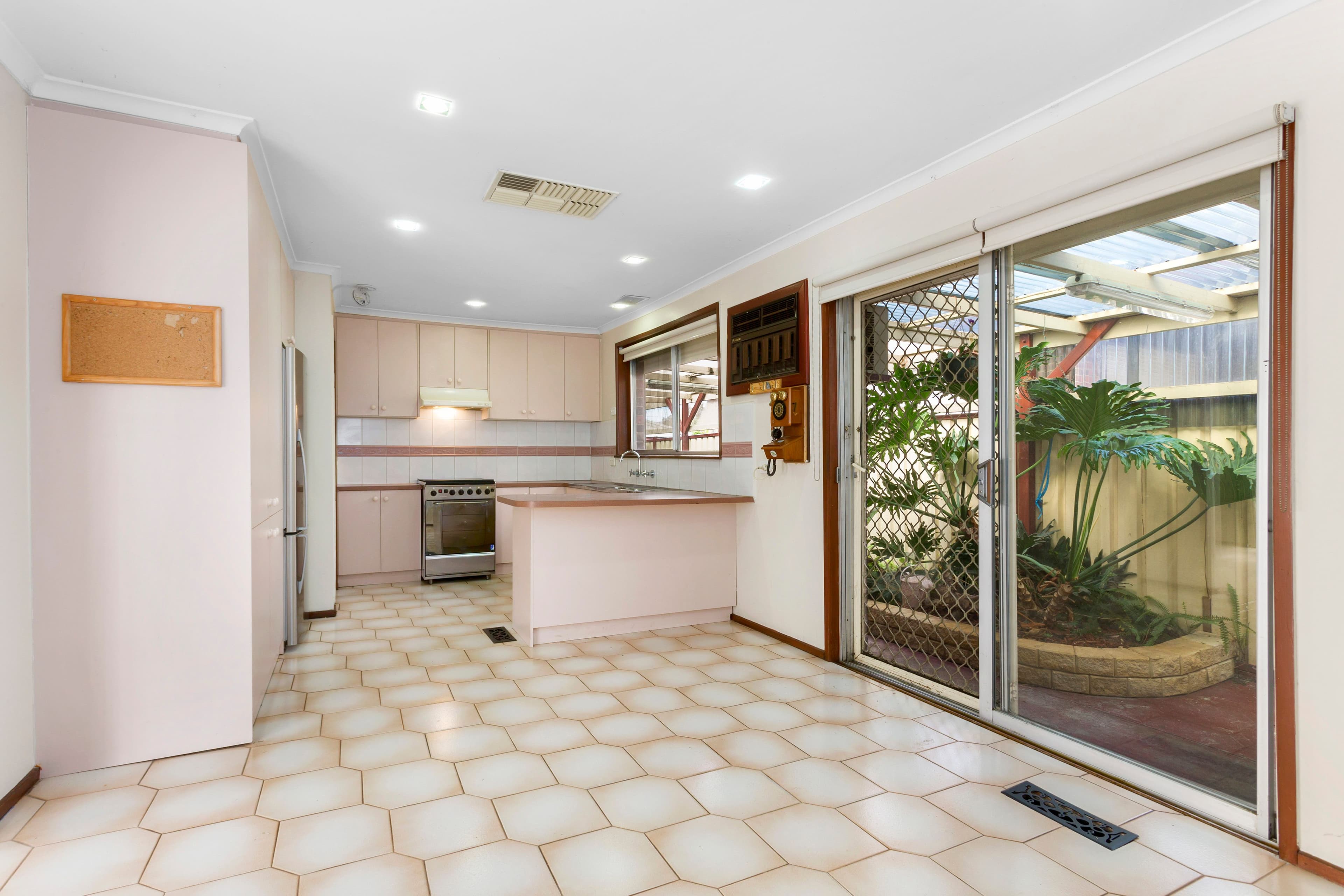 250 Edgars Road, Thomastown VIC 3074, Thomastown - Thumbnail 3