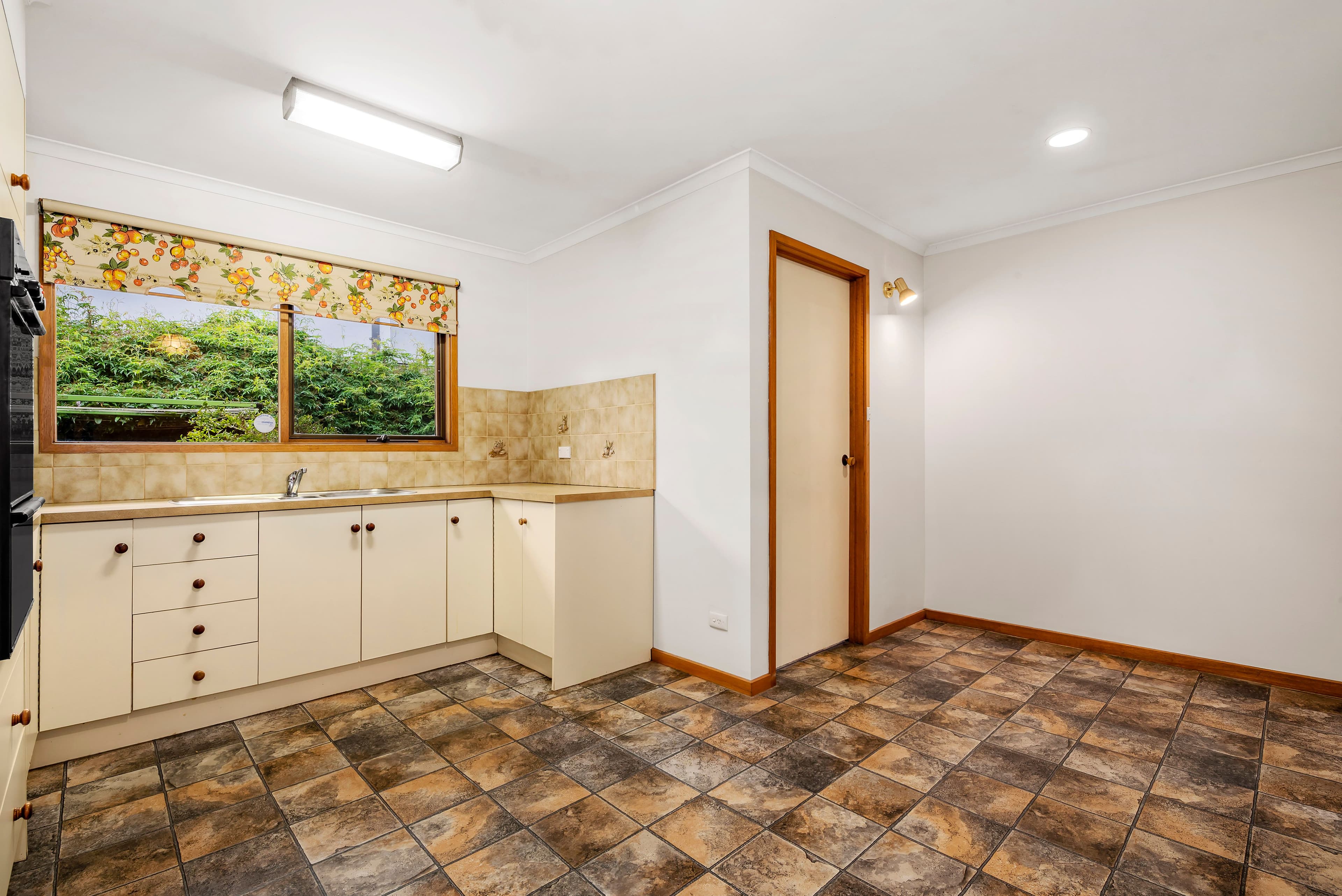 1 Greenwood Avenue, Ringwood VIC 3134, Ringwood - Thumbnail 5