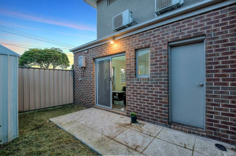 126 St Vigeons Road, Reservoir VIC 3073, Reservoir - Thumbnail 6
