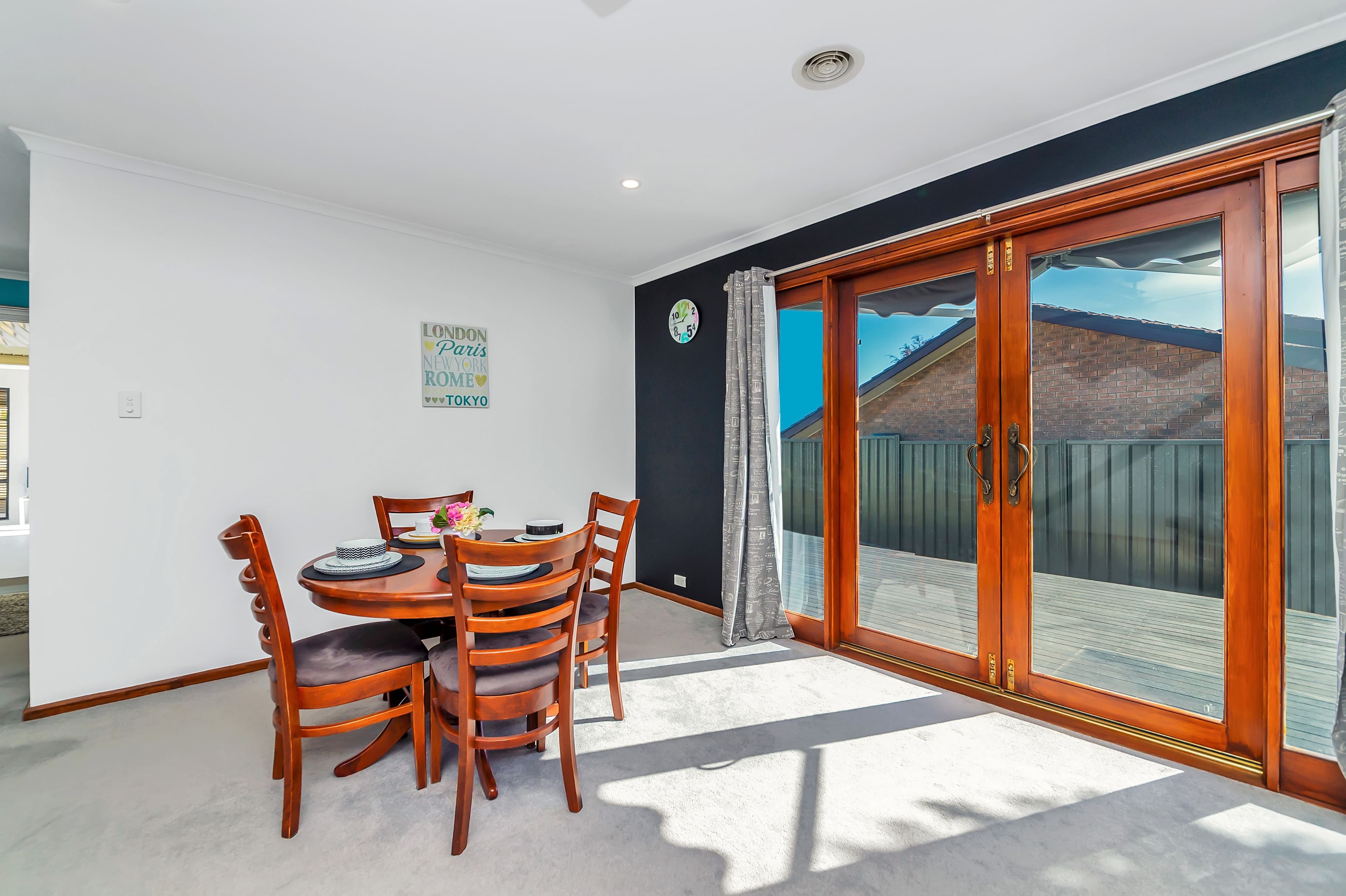 27 Crest Park Parade, Queanbeyan West - Thumbnail 7