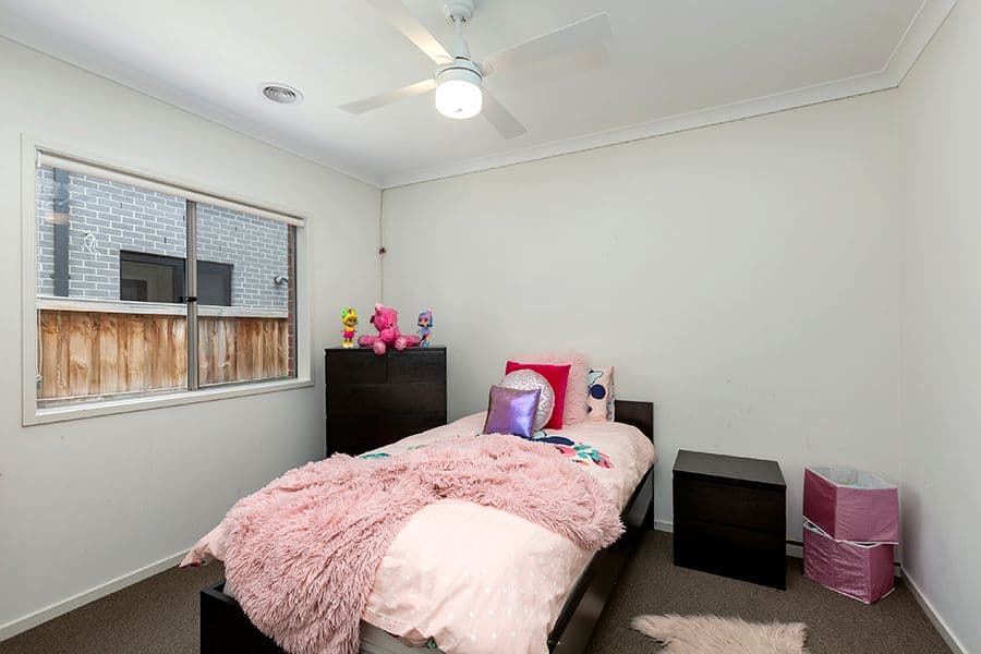 7 Butchart Close, Point Cook VIC 3030, Point Cook - Thumbnail 6