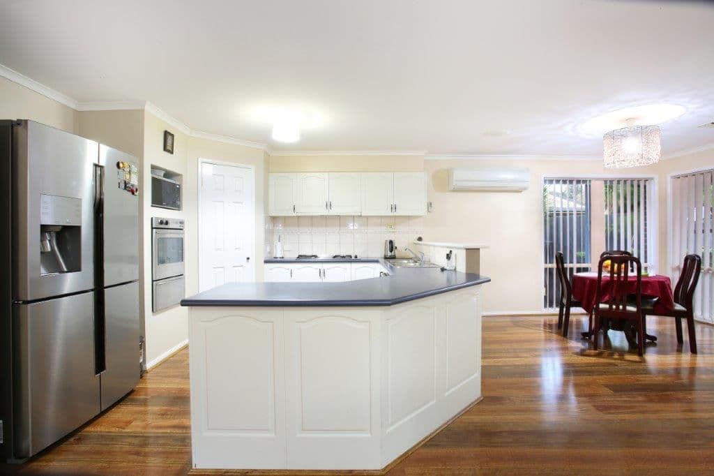 75 Robinswood Parade, Narre Warren South VIC 3805, Narre Warren South - Thumbnail 3