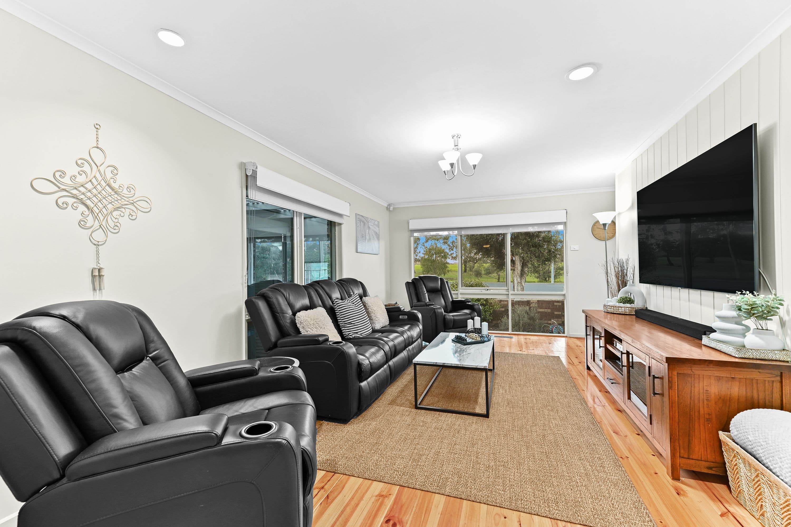 960 Ferntree Gully Road, Wheelers Hill VIC 3150, Wheelers Hill - Thumbnail 2