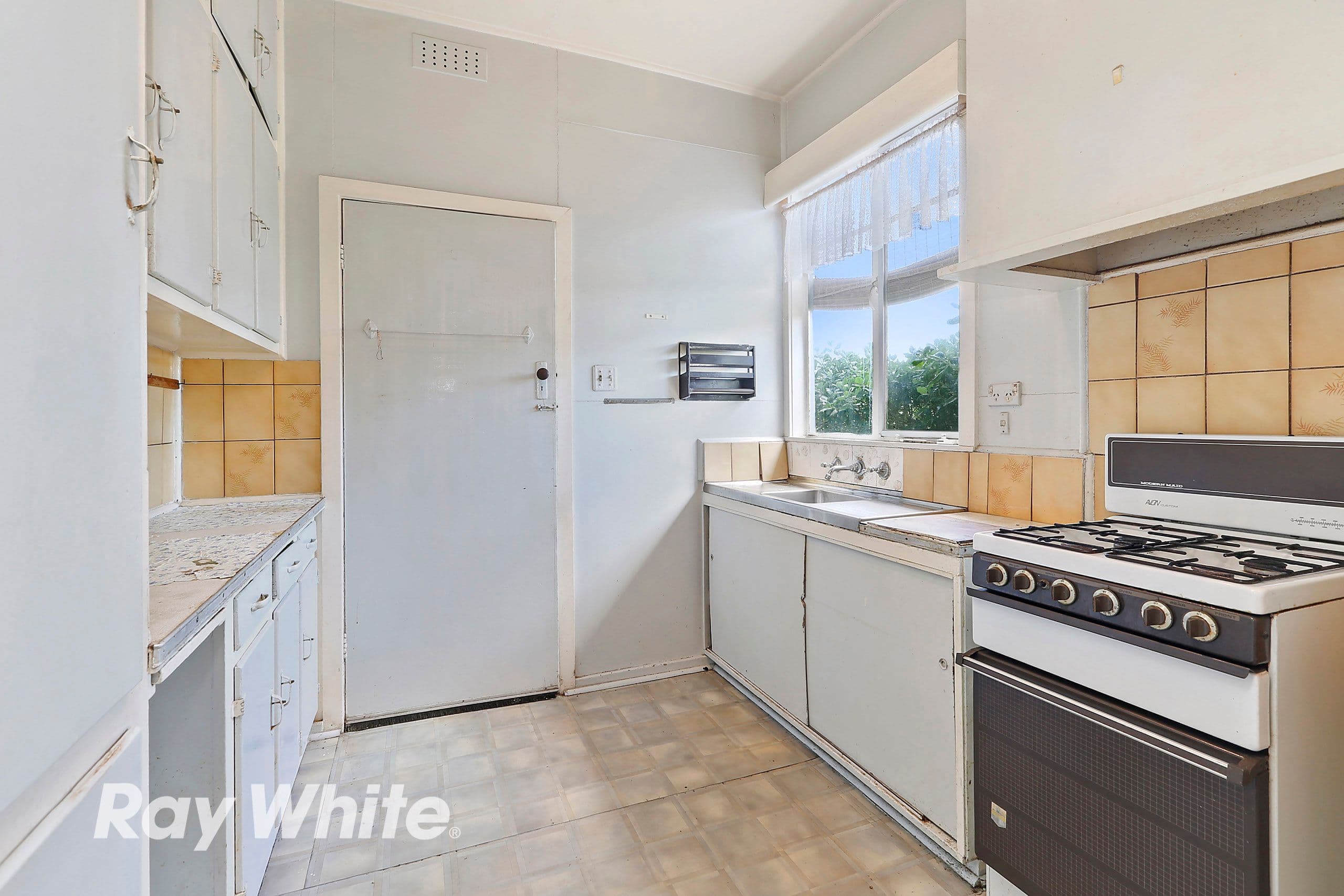 18 Tennyson Street, Norlane VIC 3214, Norlane - Thumbnail 3