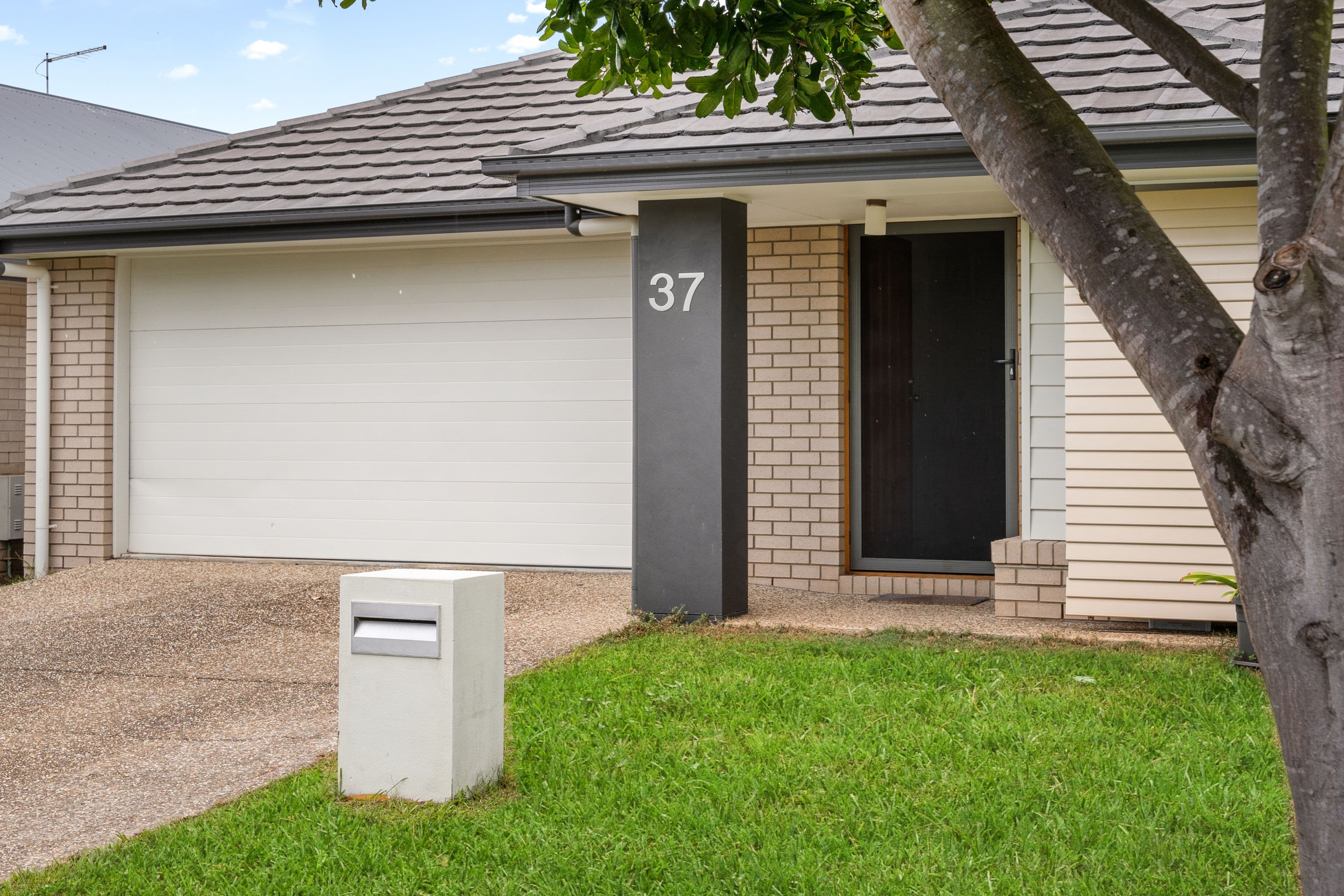 37 Dandelion Street, Griffin QLD 4503, Griffin - Thumbnail 2