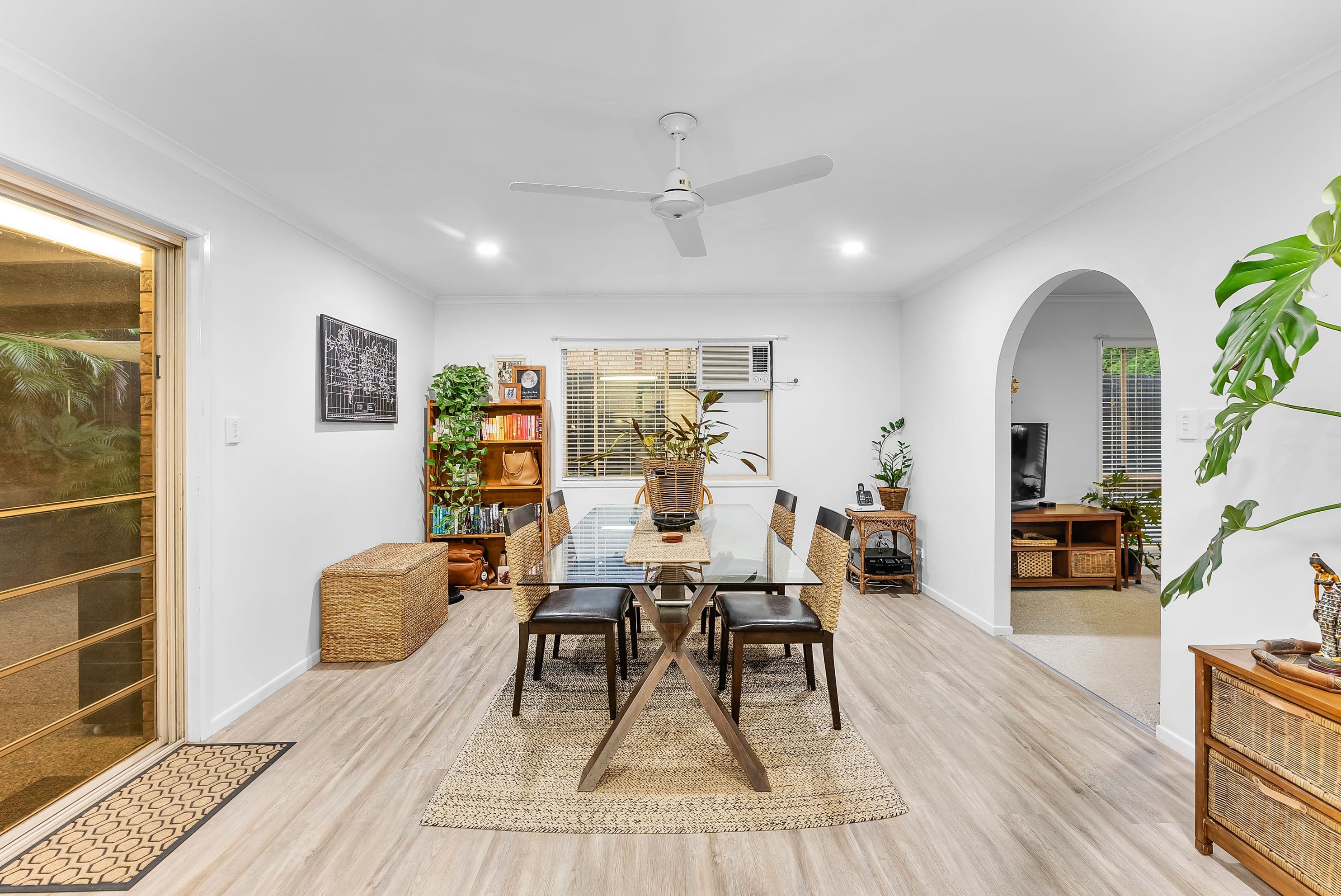 9 Dumbarton Drive, Kallangur QLD 4503, Kallangur - Thumbnail 4