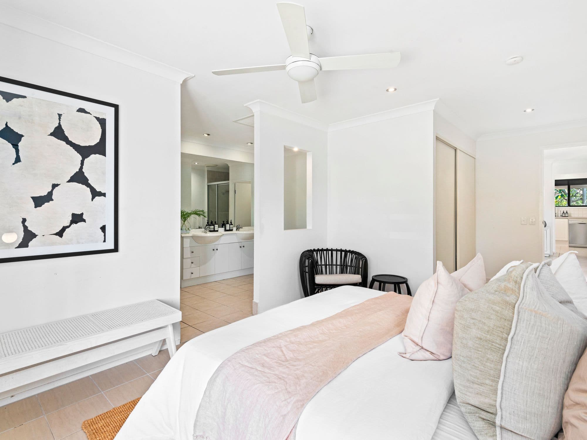 39 Rumrunner Street, Mermaid Waters QLD 4218, Mermaid Waters - Thumbnail 7