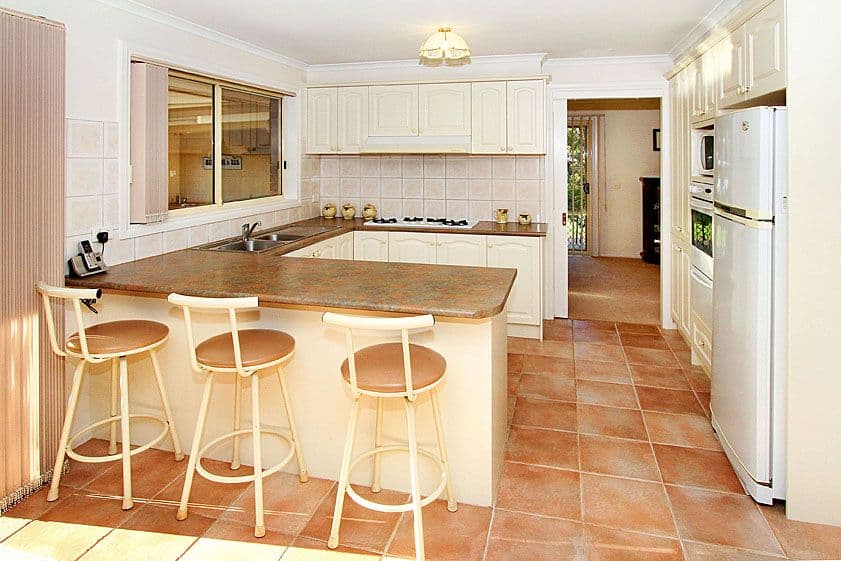 54 Allwyn Crescent, MILL PARK VIC 3082, Mill Park - Thumbnail 2