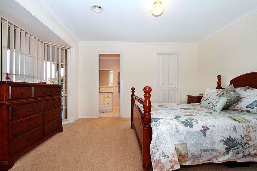 54 Allwyn Crescent, MILL PARK VIC 3082, Mill Park - Thumbnail 8