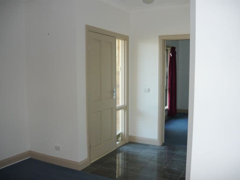 1037 Calimo Street, ALBURY NSW 2640, North Albury - Thumbnail 7