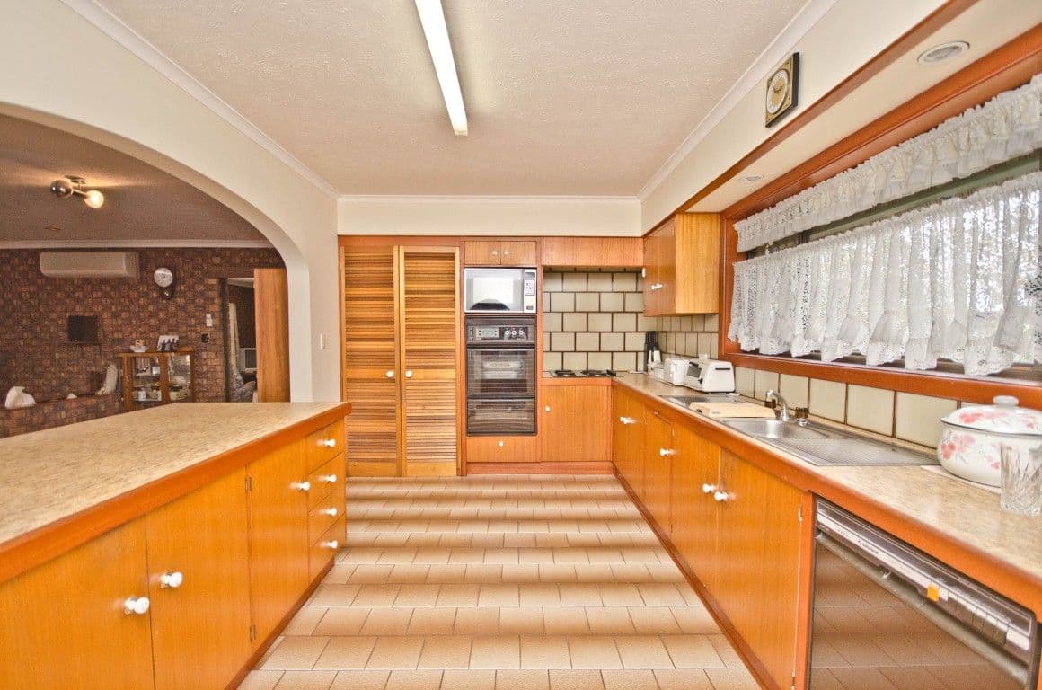 131 Barrier Reef Drive, MERMAID WATERS QLD 4218, Mermaid Waters - Thumbnail 3