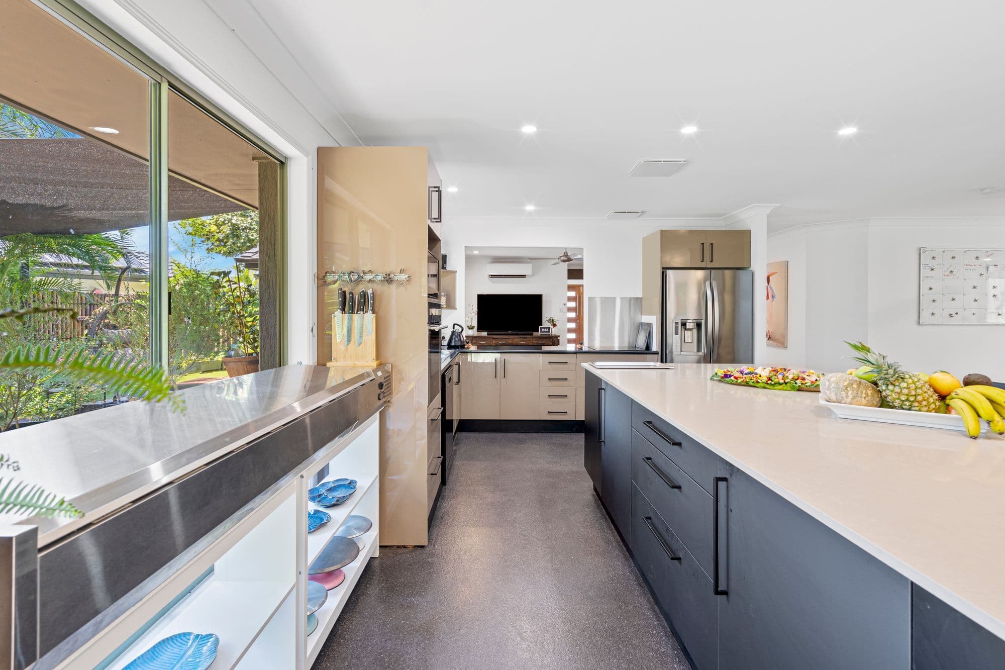 16 Royal Court, Ashmore QLD 4214, Ashmore - Thumbnail 4