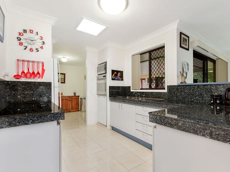 12 Kentucky Crescent, Oxenford QLD 4210, Oxenford - Thumbnail 3