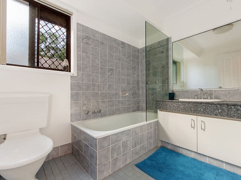 12 Kentucky Crescent, Oxenford QLD 4210, Oxenford - Thumbnail 8