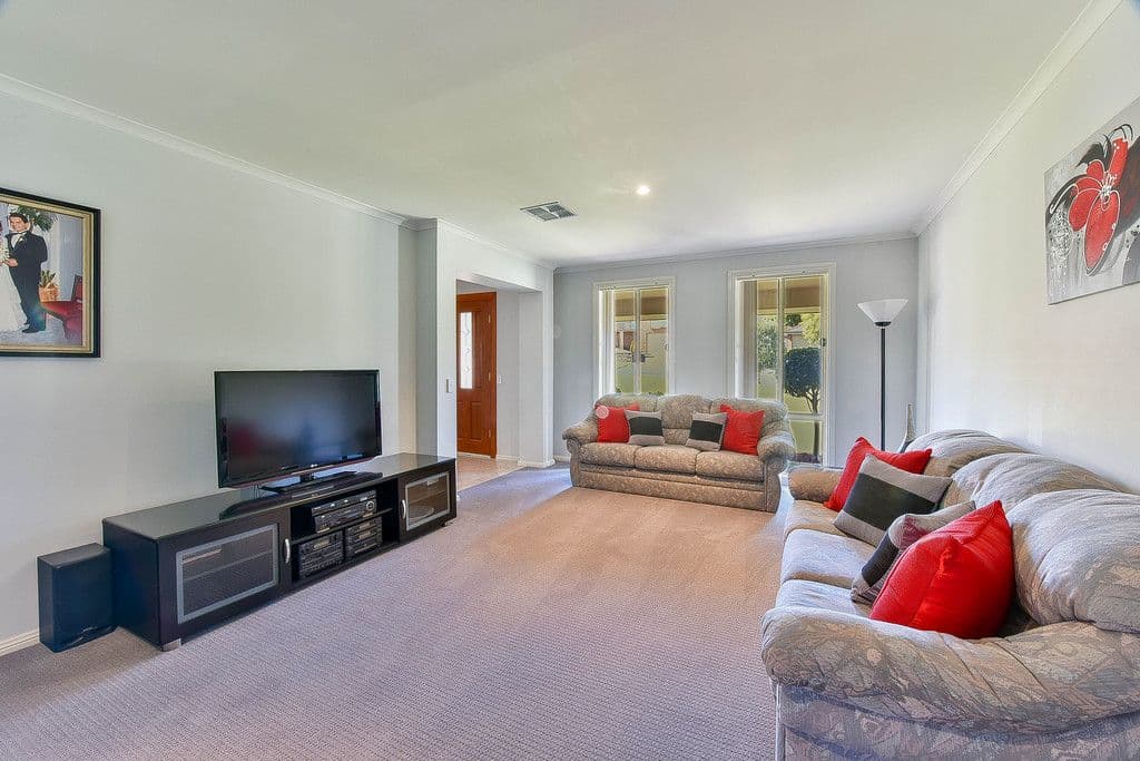 127 Heritage Way, Glen Alpine NSW 2560, Glen Alpine - Thumbnail 3