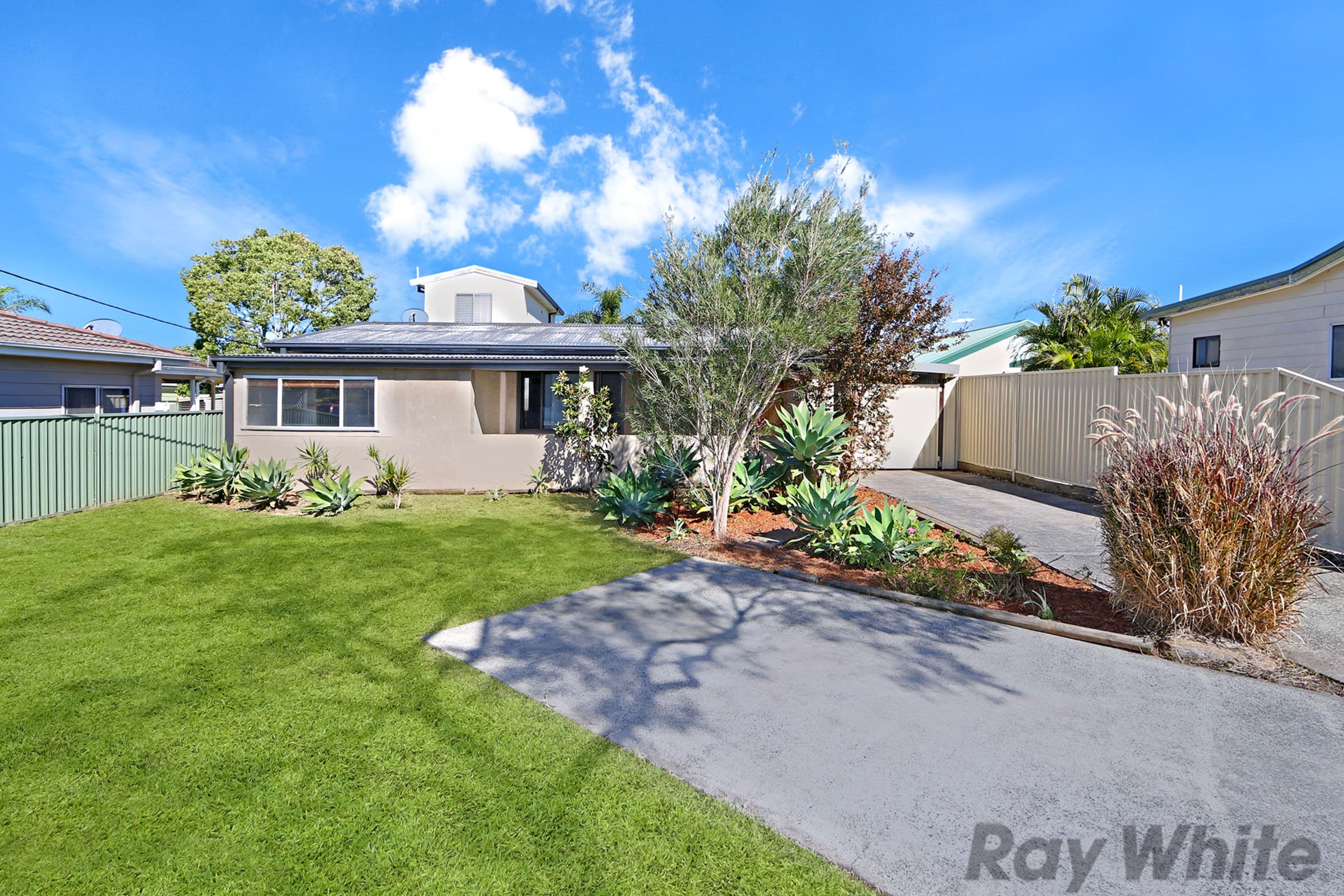 62 Ocean View Road, Gorokan - Image 1