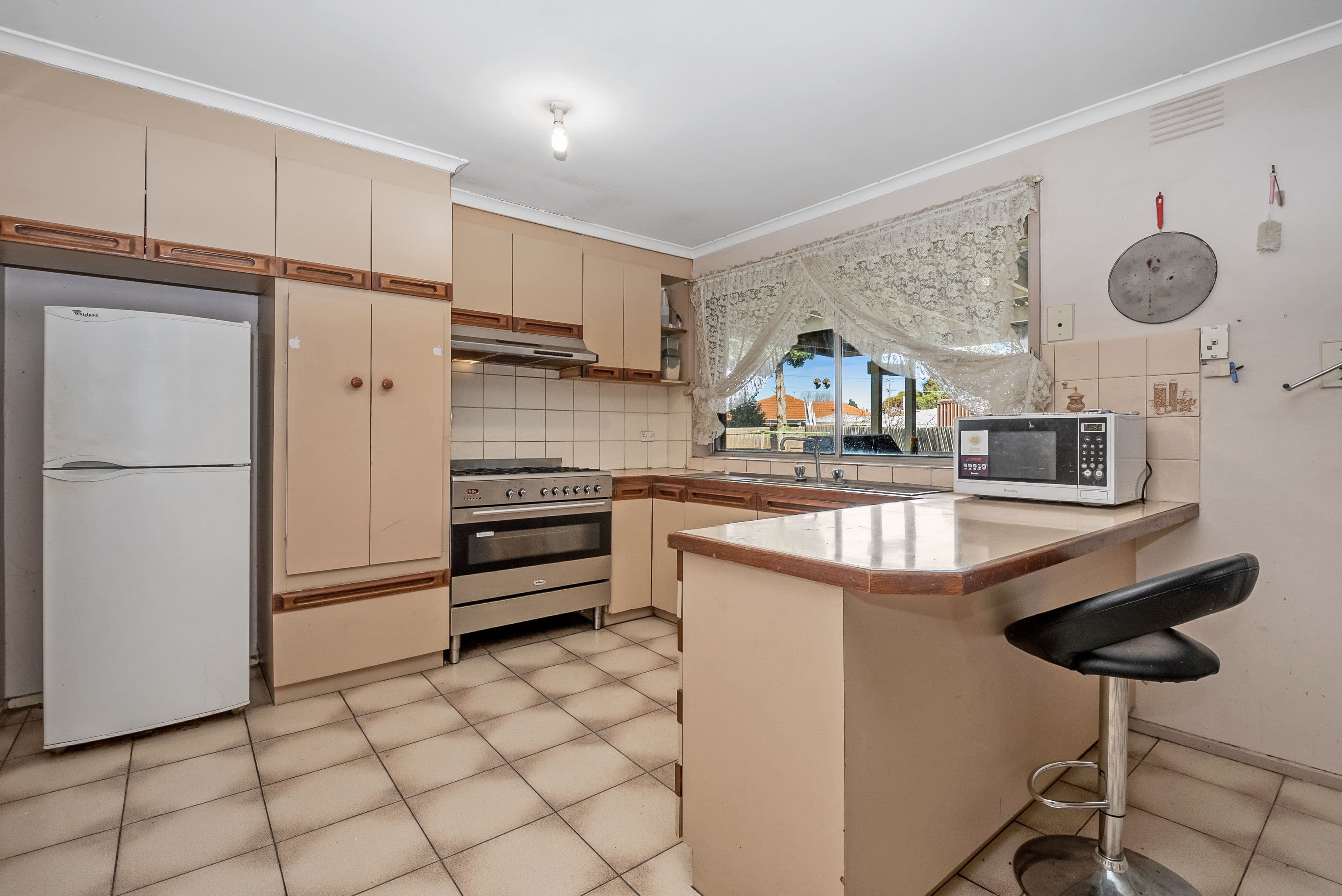 8 Gillespie Place, Epping VIC 3076, Epping - Thumbnail 2