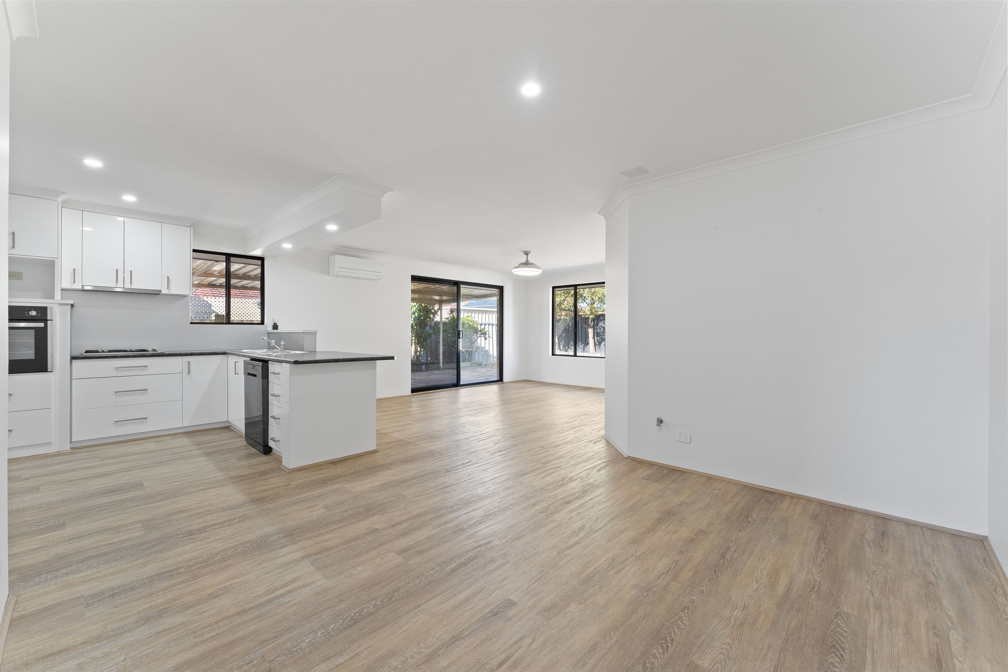 28 Arabella Meander, Warnbro WA 6169, Warnbro - Thumbnail 6