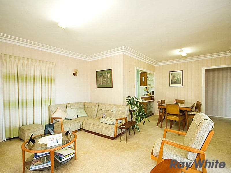 12 Corowa Street, WAVELL HEIGHTS QLD 4012, Wavell Heights - Thumbnail 4
