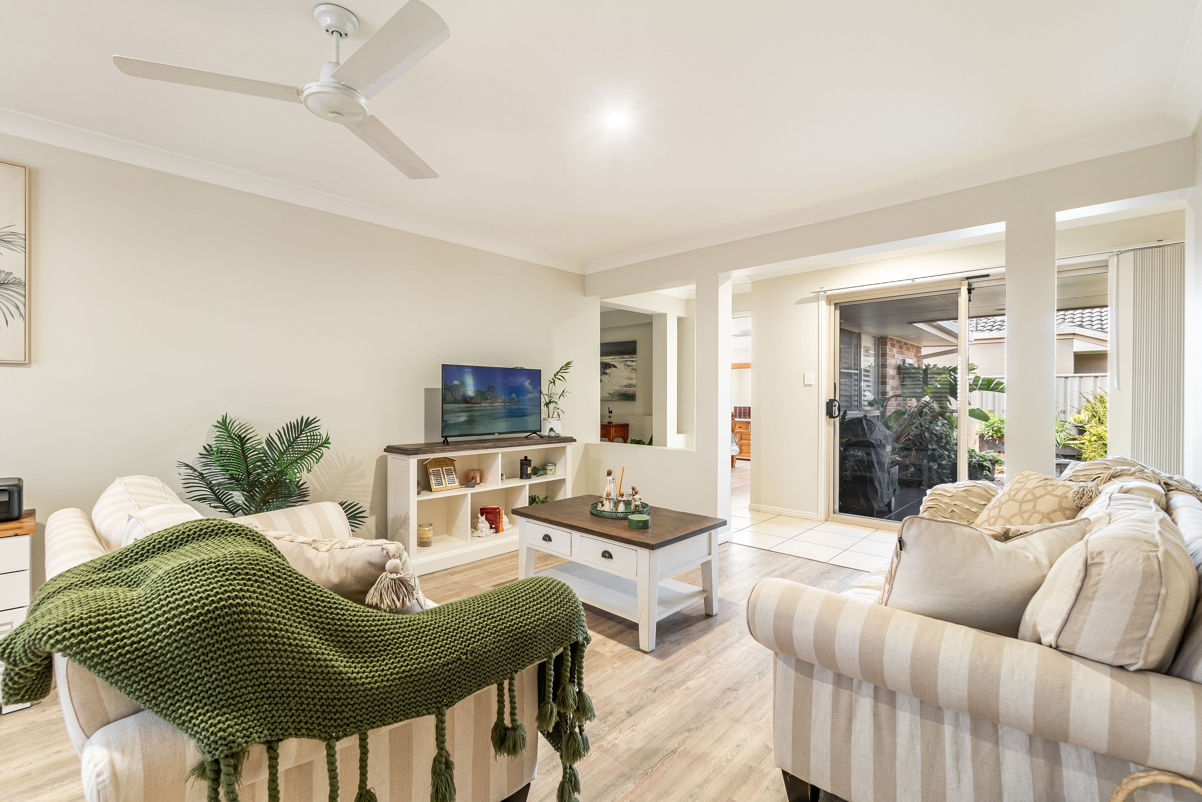 196 Yamba Road, Yamba NSW 2464, Yamba - Thumbnail 2