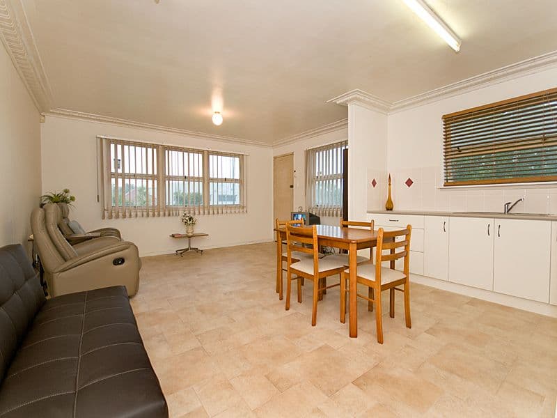 69  Rosedale Street, COOPERS PLAINS QLD 4108, Coopers Plains - Thumbnail 2