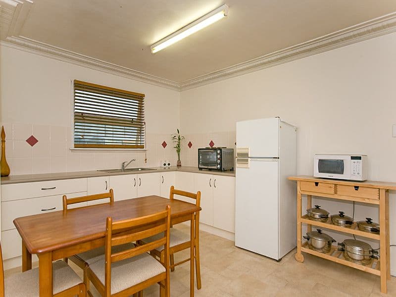 69  Rosedale Street, COOPERS PLAINS QLD 4108, Coopers Plains - Thumbnail 3