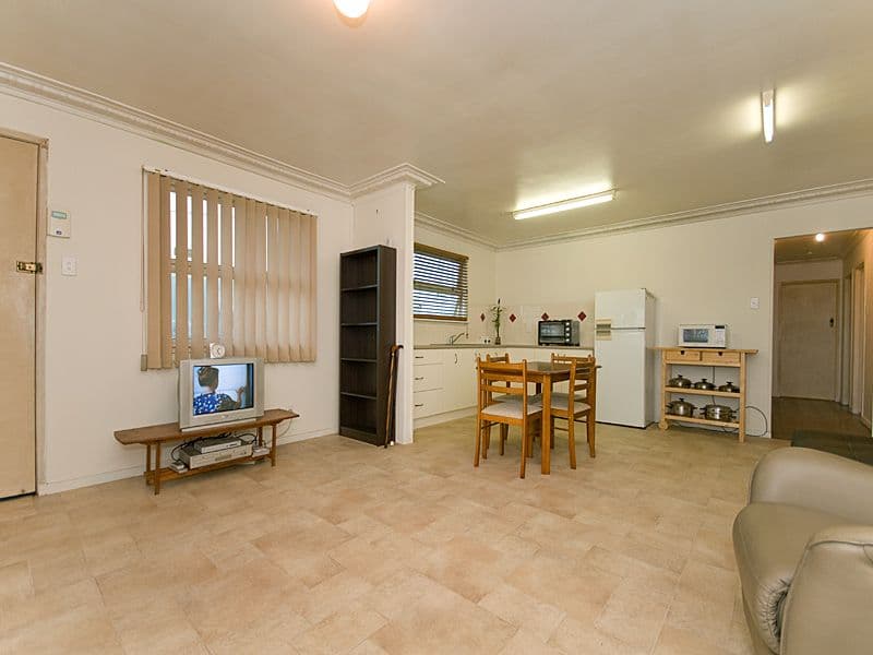 69  Rosedale Street, COOPERS PLAINS QLD 4108, Coopers Plains - Thumbnail 4