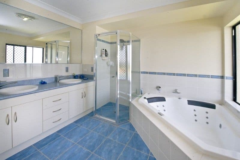 2 Foale Court, KAWANA QLD 4701, Kawana - Thumbnail 8