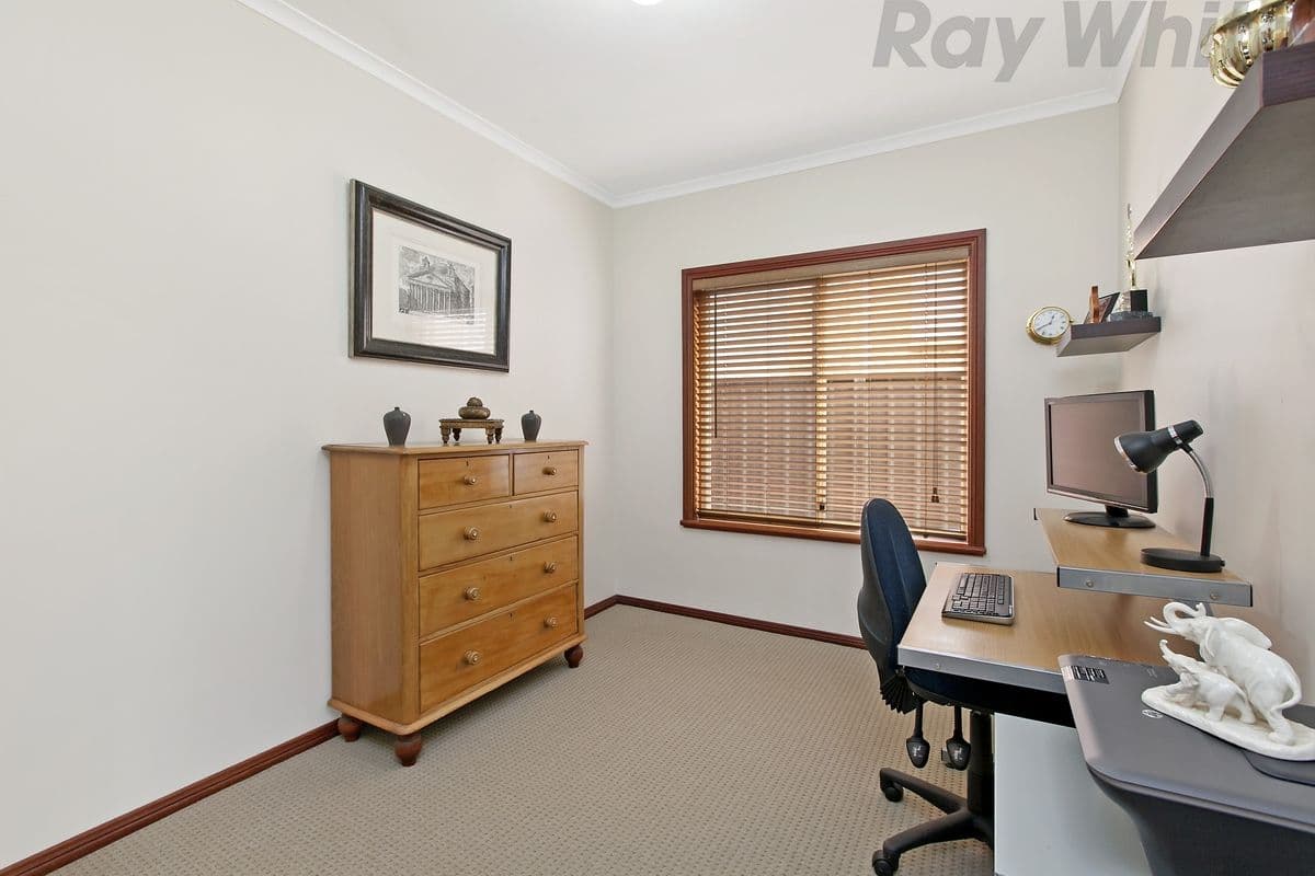 10 Houndsgate Court, ONKAPARINGA HILLS SA 5163, Onkaparinga Hills - Thumbnail 8
