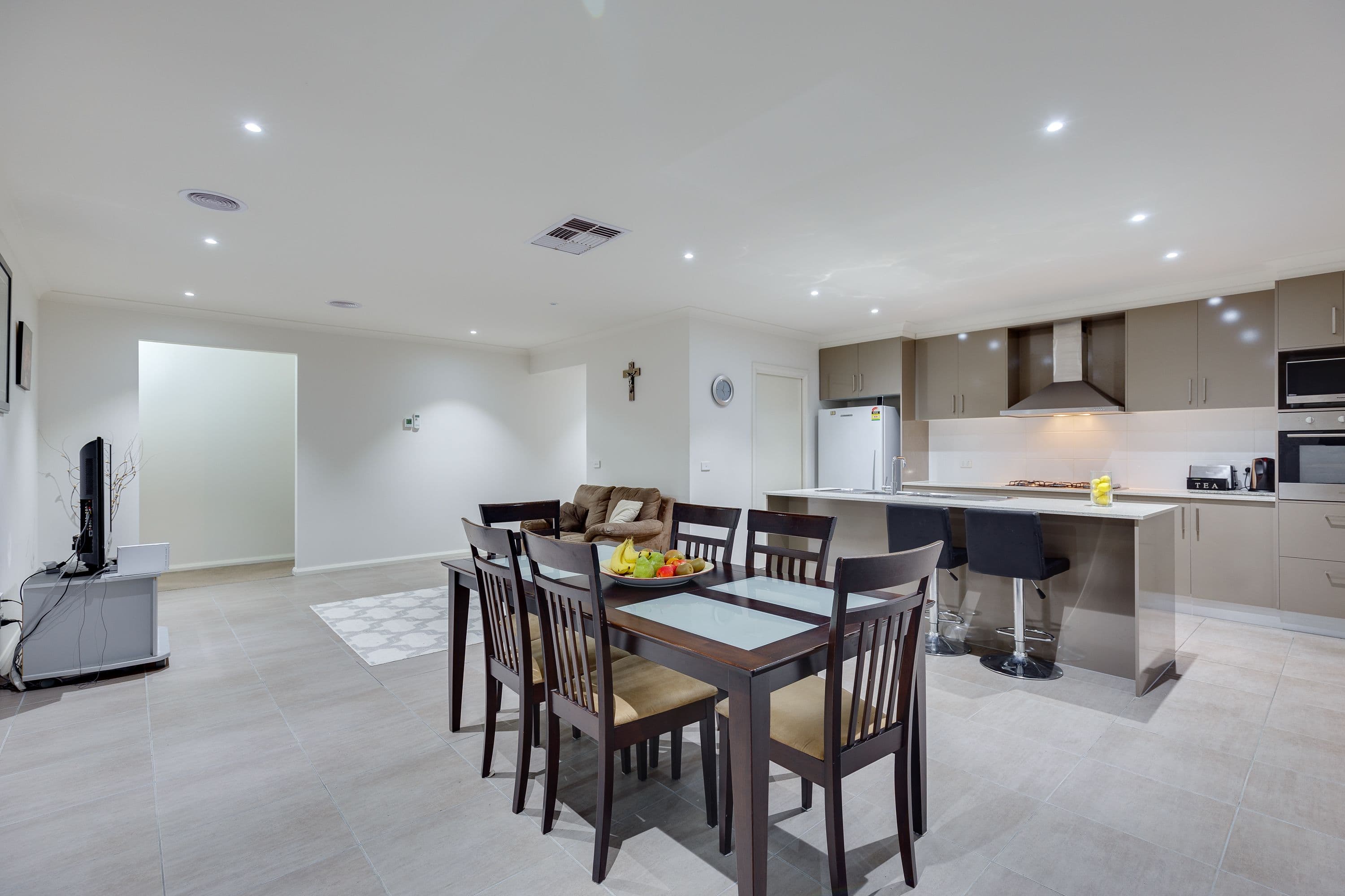 87 Cravens Road, Mernda VIC 3754, Mernda - Thumbnail 3