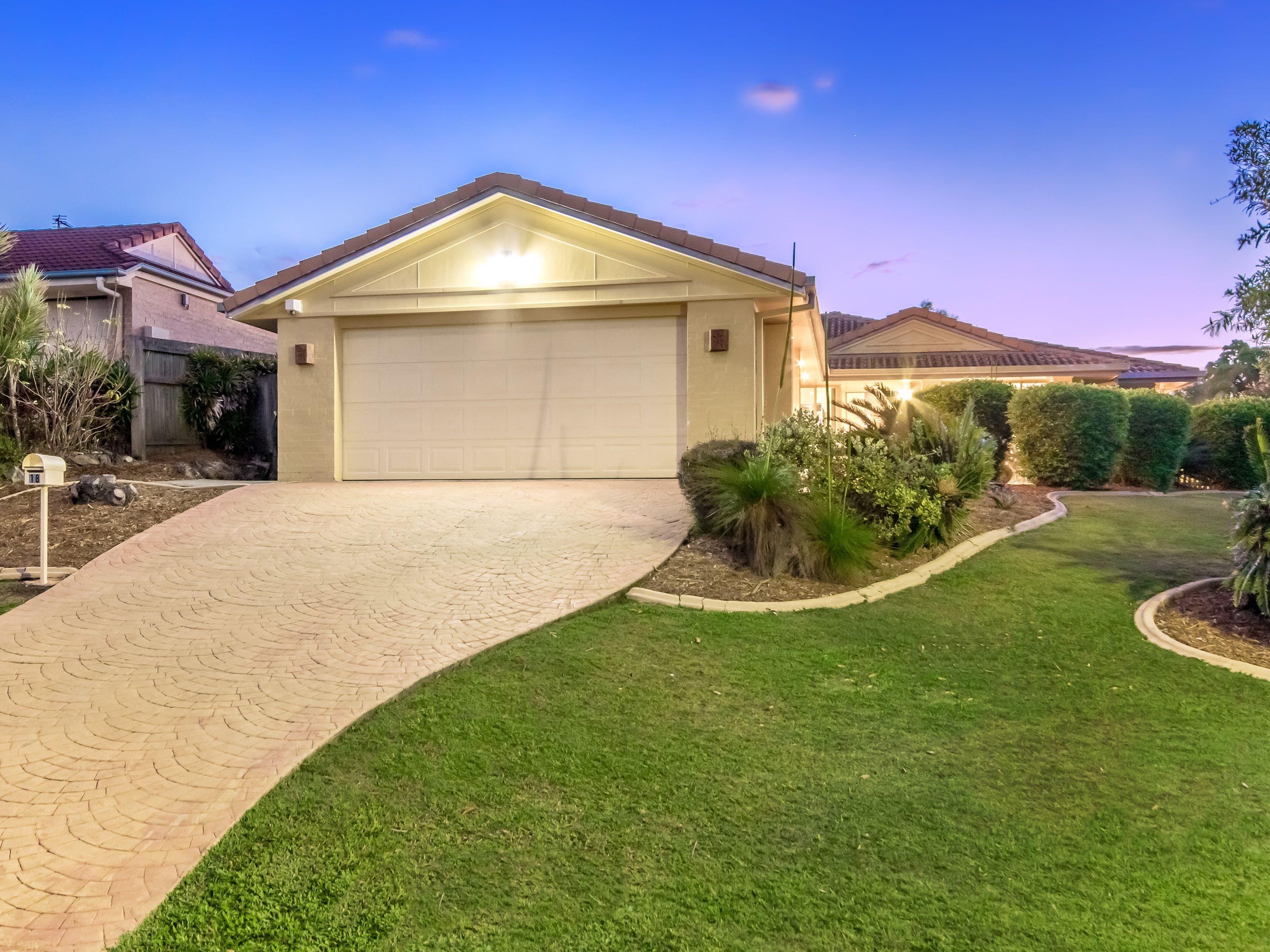 18 Boreen Court, Helensvale QLD 4212, Helensvale - Thumbnail 2