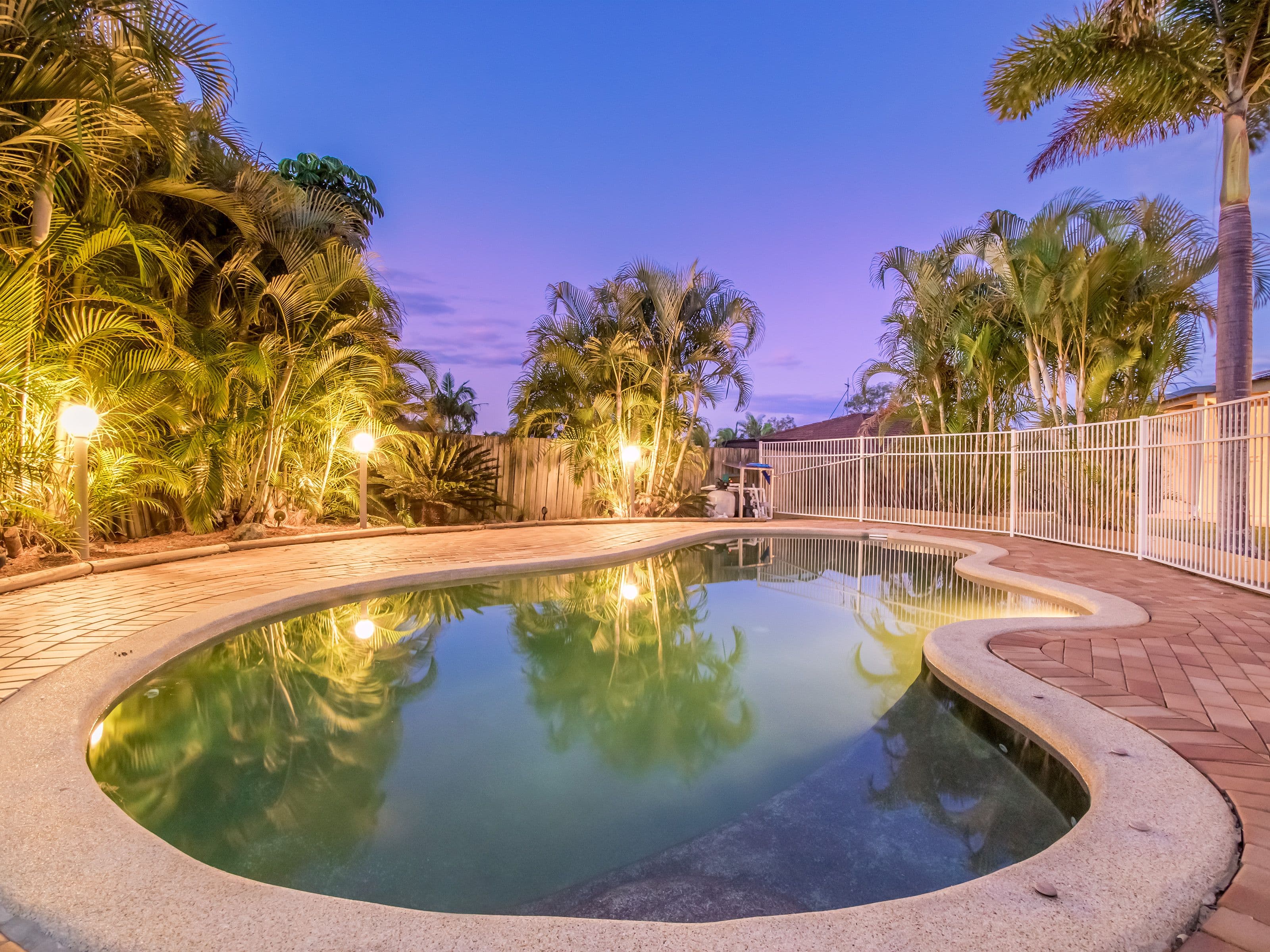 18 Boreen Court, Helensvale QLD 4212, Helensvale - Thumbnail 4