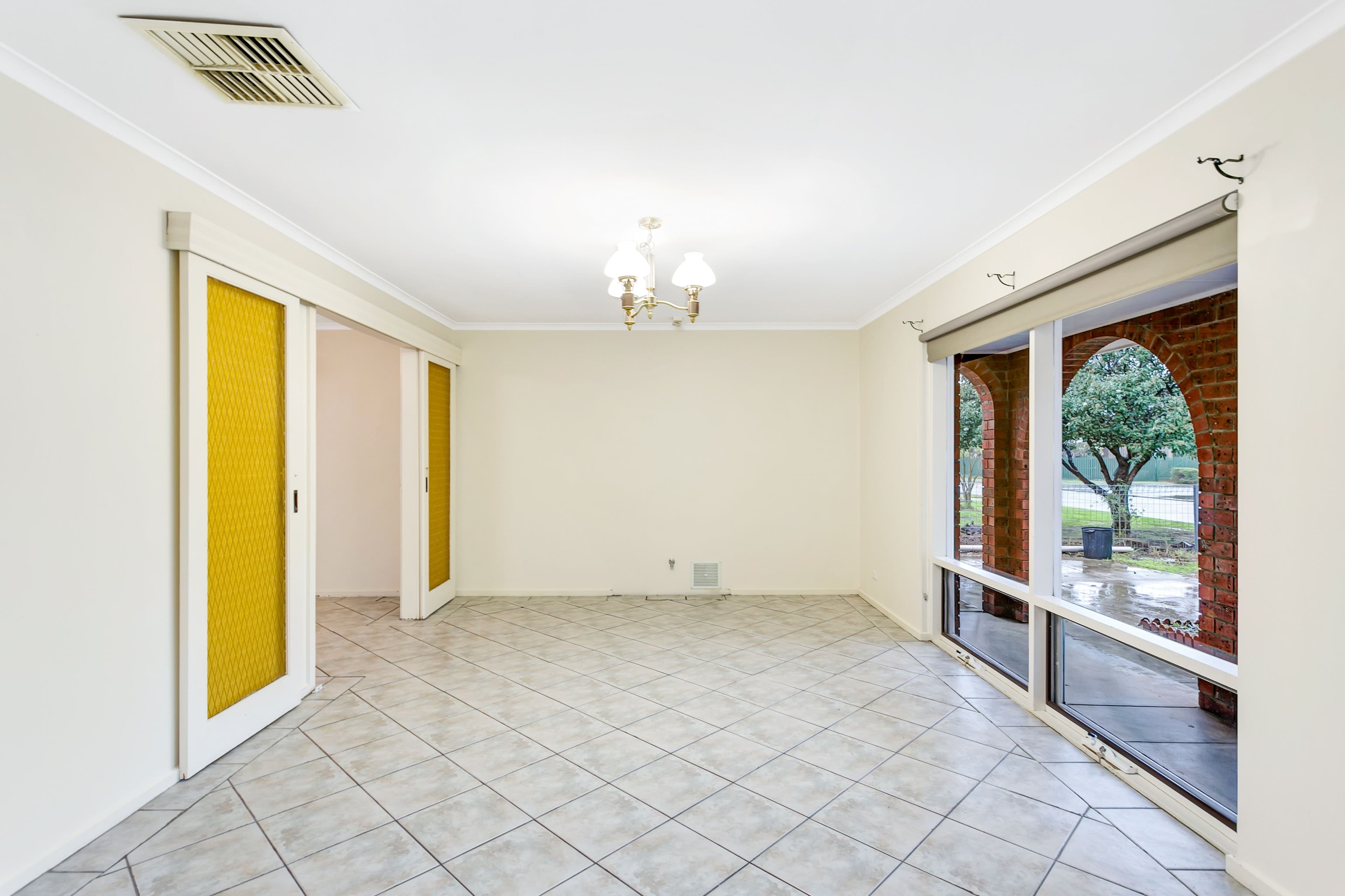 9 Woolaston Road, Salisbury Downs SA 5108, Salisbury Downs - Thumbnail 2