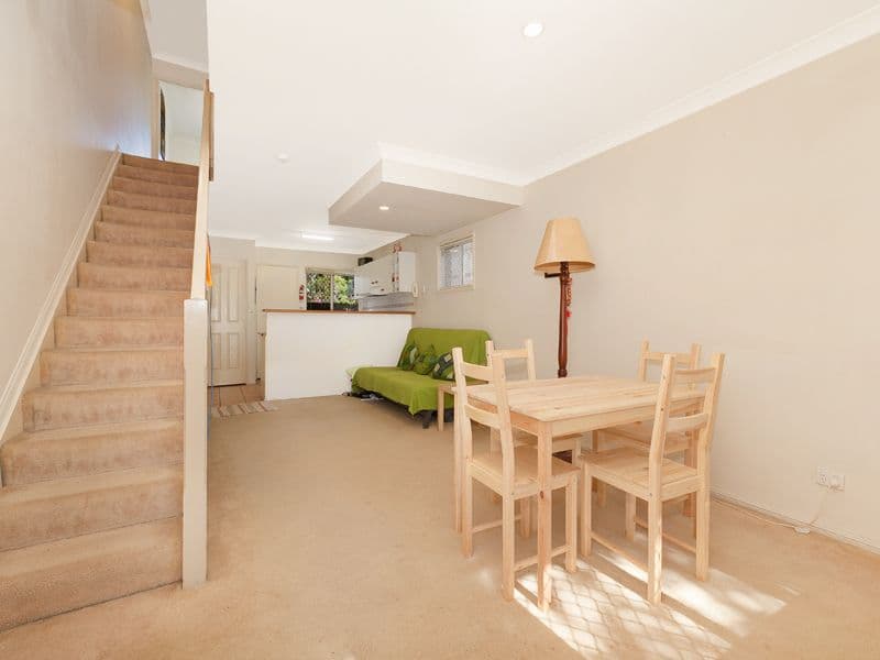 40 Yeronga Street, YERONGA QLD 4104, Yeronga - Thumbnail 3