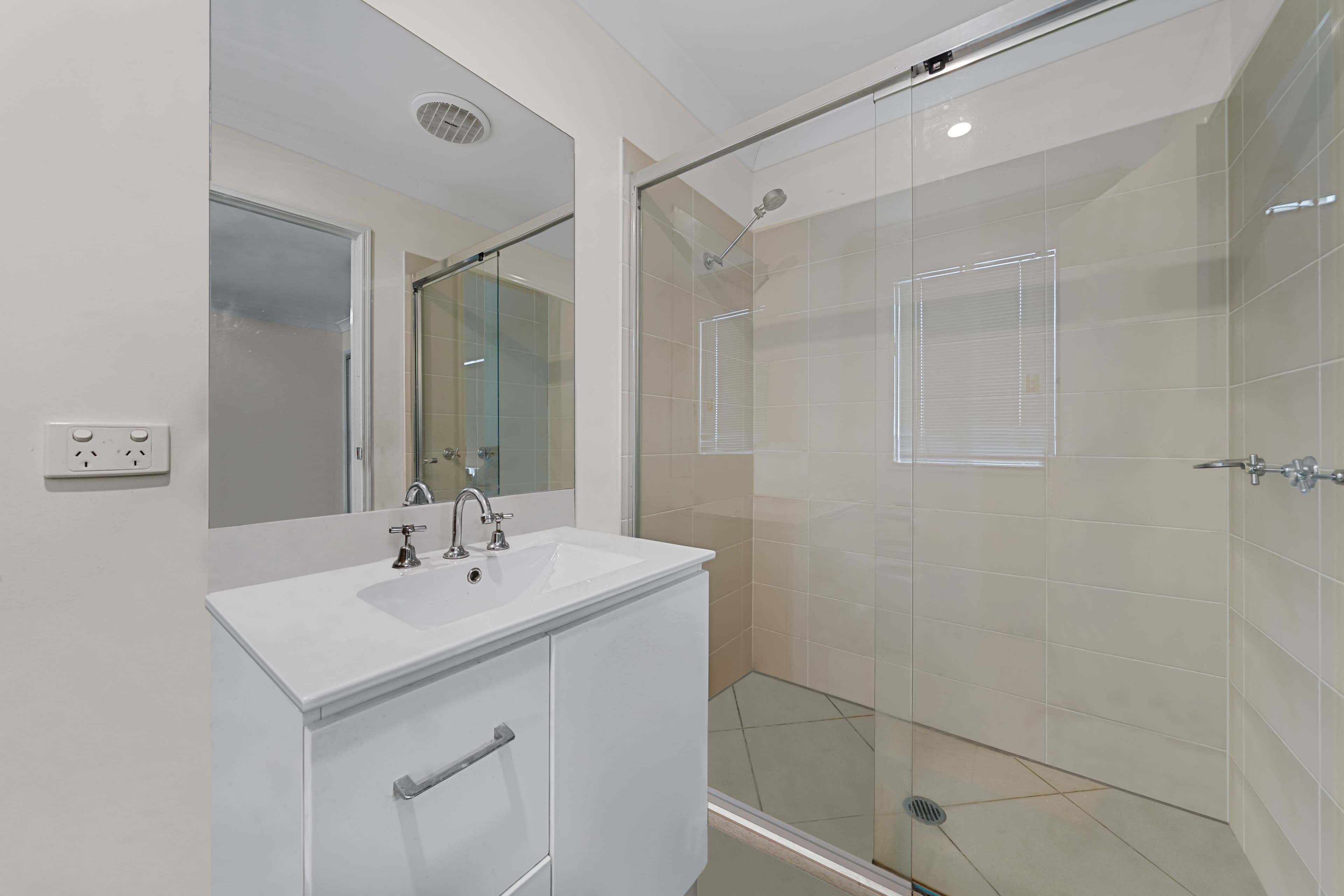 34 Cornelia Street, Leichhardt QLD 4305, Leichhardt - Thumbnail 5
